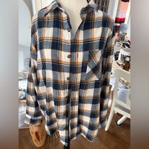 Casual Navy and Tan Plaid Button-Down Shirt